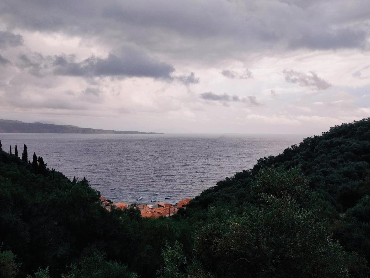 Kaminaki Seaview Apartments Katávolos Eksteriør bilde