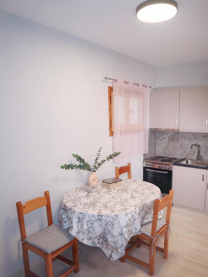 Kaminaki Seaview Apartments Katávolos Eksteriør bilde
